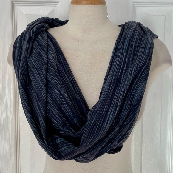 Champion Accessories - Champion Black and Gray Striped Fabric Infinity Scarf Shawl